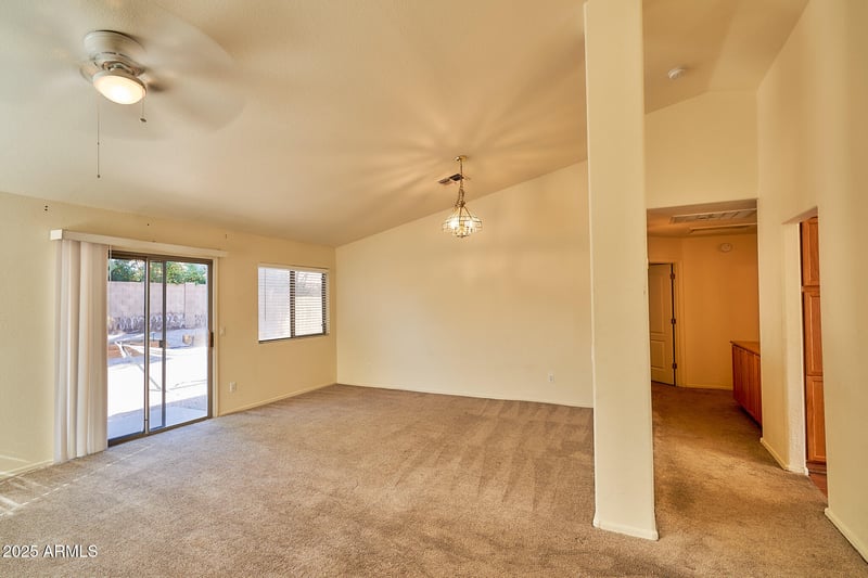 30496 Maple Chase Dr, San Tan Valley, AZ 85143