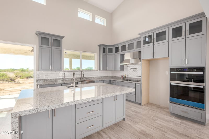 30498 232nd Ave, Wittmann, AZ 85361