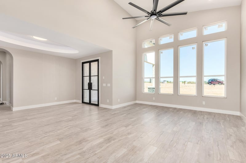 30498 232nd Ave, Wittmann, AZ 85361