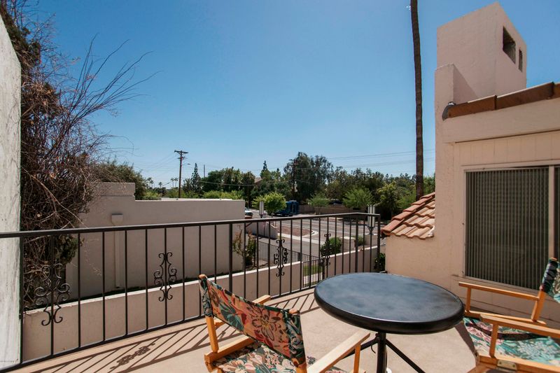 305 E Huntington Dr, Tempe, AZ 85282