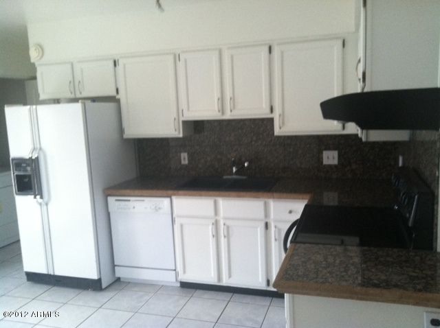 305 E Wickieup Ln, Phoenix, AZ 85024