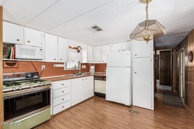 305 Val Vista Dr #202, Mesa, AZ 85204