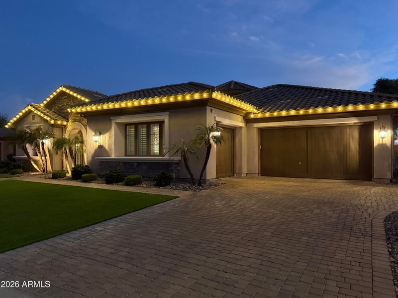 305 Grand Canyon Dr, Chandler, AZ 85248