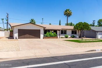 3050 Cholla St, Phoenix, AZ 85028