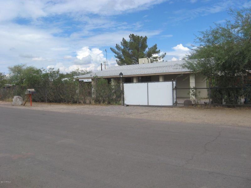 3050 E Angela Dr, Phoenix, AZ 85032