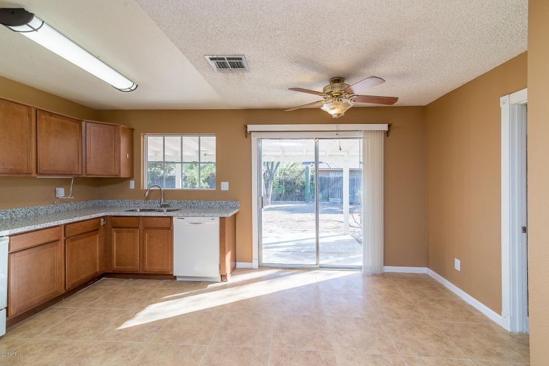 3051 S Longmore --, Mesa, AZ 85202