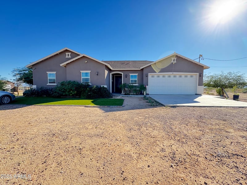 30515 Morning Vista Ln, Wittmann, AZ 85361