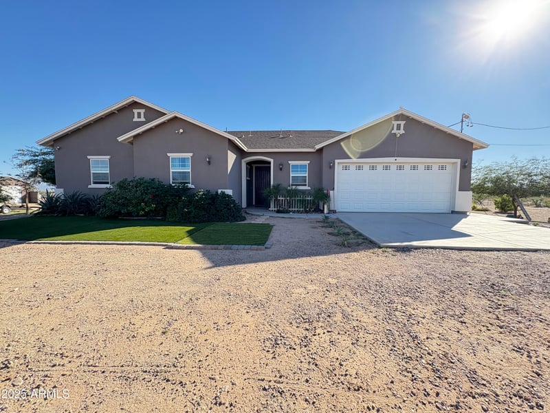 30515 Morning Vista Ln, Wittmann, AZ 85361