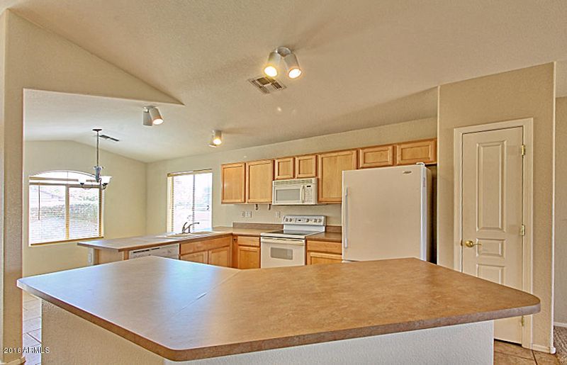 3052 E Bellerive Dr, Chandler, AZ 85249
