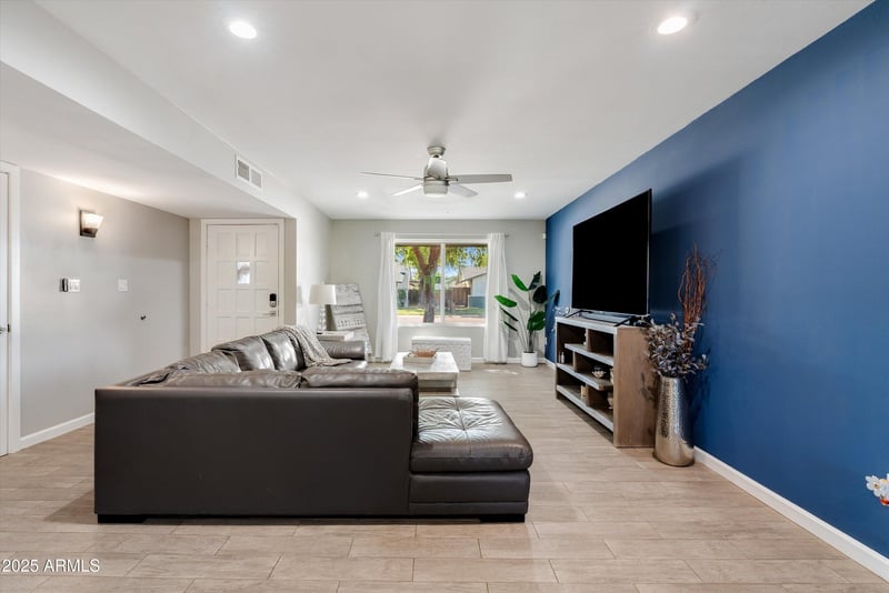 3052 Lupine Ave, Phoenix, AZ 85028