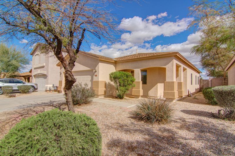 30535 N Bareback Trl, San Tan Valley, AZ 85143