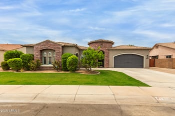 3054 Colonial St, Gilbert, AZ 85295