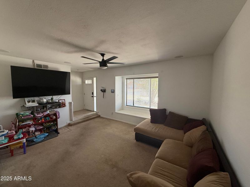 3054 E Pueblo Ave, Mesa, AZ 85204