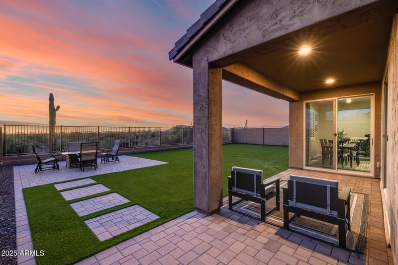 3054 Night Owl Ln, Phoenix, AZ 85085