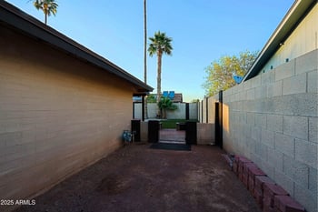 3054 Redfield Rd, Phoenix, AZ 85053