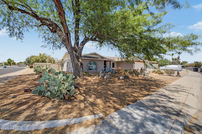 3054 W Tierra Buena Ln, Phoenix, AZ 85053