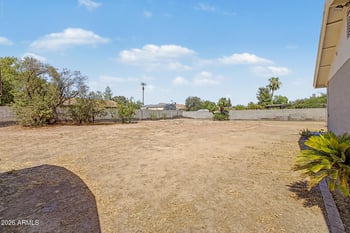 3054 Tierra Buena Ln, Phoenix, AZ 85053