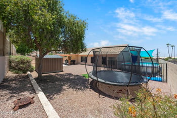 3055 64th St, Mesa, AZ 85215