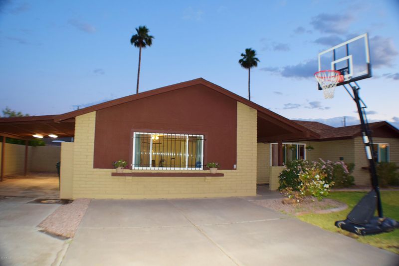 3055 W Hearn Rd, Phoenix, AZ 85053