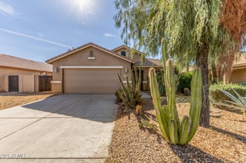 30552 Zircon Dr, San Tan Valley, AZ 85143