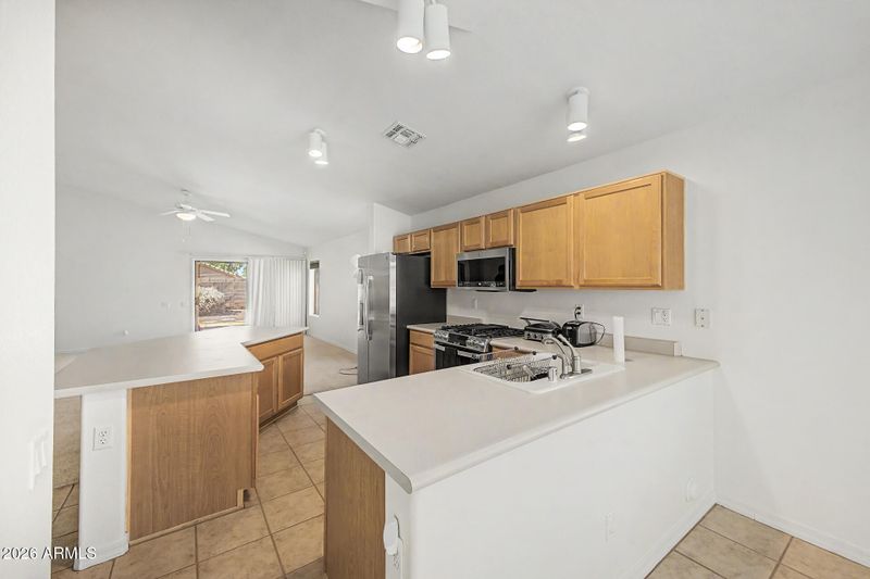 3056 E Sweetwater Ave, Phoenix, AZ 85032