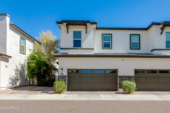 3057 37th Way, Phoenix, AZ 85018