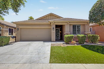 3057 Sailors Way, Gilbert, AZ 85295
