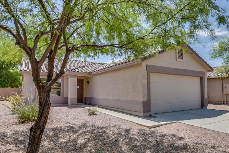 3057 W Roberta Dr, Phoenix, AZ 85083