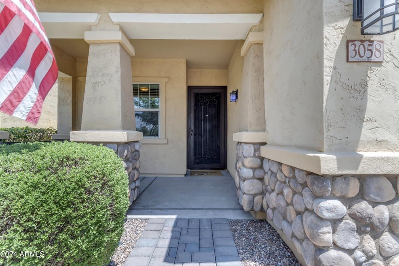 3058 Spring Wheat Ln, Gilbert, AZ 85296