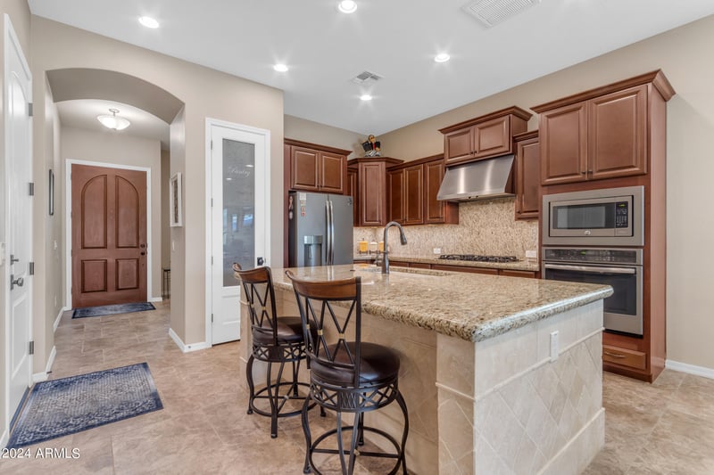 3058 Spring Wheat Ln, Gilbert, AZ 85296