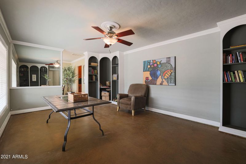 306 N Fraser Dr, Mesa, AZ 85203