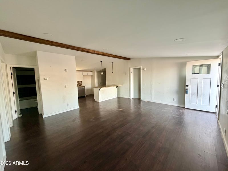 306 Hawes Rd, Mesa, AZ 85207