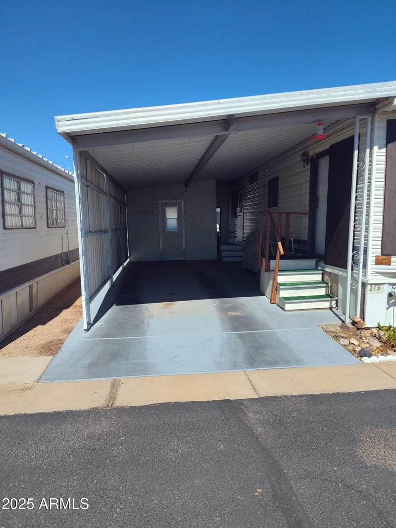 306 Recker Rd #213, Mesa, AZ 85206