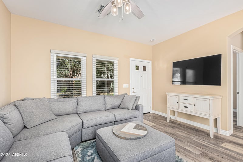 3060 Summerset St, Gilbert, AZ 85296