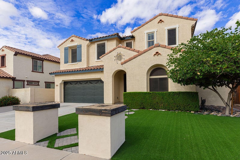 3062 Roland St, Mesa, AZ 85213