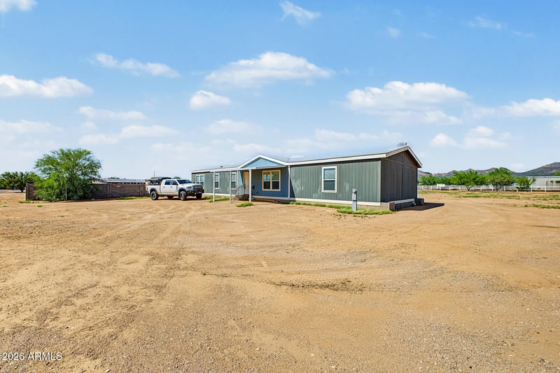 3062 W Smoketree St, Apache Junction, AZ 85120