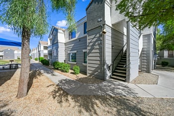 3065 67th Ave #215, Phoenix, AZ 85033