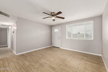 3065 Banff Ln, Phoenix, AZ 85053