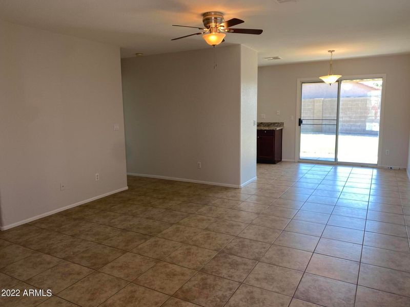 3065 W Cat Balue Dr, Phoenix, AZ 85027