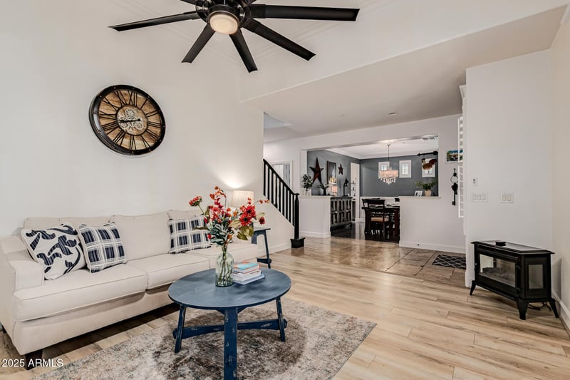 3066 Agritopia Loop, Gilbert, AZ 85296