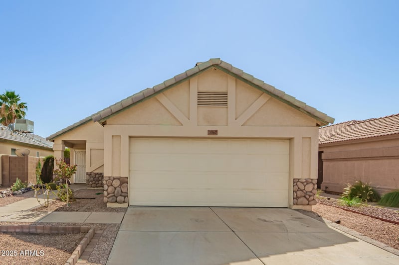 3067 Melinda Ln, Phoenix, AZ 85027