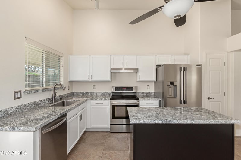 3067 Melinda Ln, Phoenix, AZ 85027