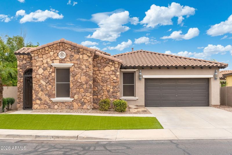 3067 S Halsted Dr, Chandler, AZ 85286