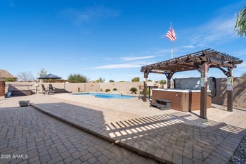 30675 Opal Dr, San Tan Valley, AZ 85143