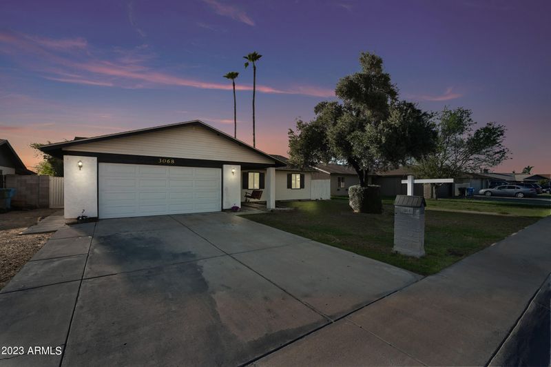 3068 N 90th Ave, Phoenix, AZ 85037