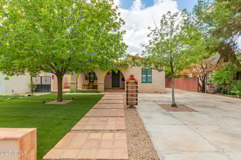 307 Catalina Dr, Phoenix, AZ 85012