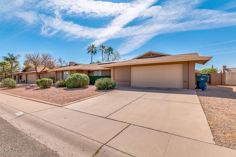 307 E Keogh Dr, Phoenix, AZ 85022