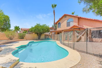 307 S Ocean Dr, Gilbert, AZ 85233