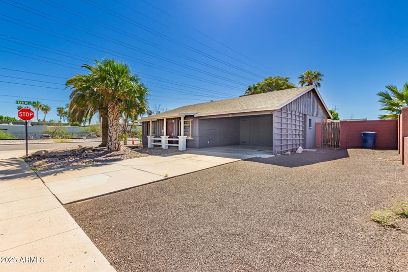 307 Santa Cruz Dr, Tempe, AZ 85282