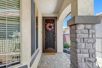 307 Twin Peaks Pw, San Tan Valley, AZ 85143